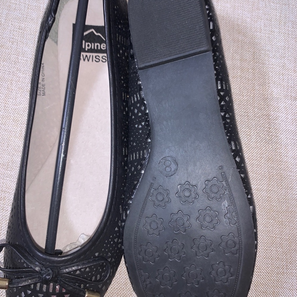 ALPINE SWISS size 7.5 woven PU leather shoes, new in box - Picture 3 of 3